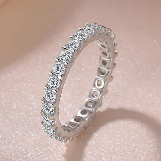 Silver Ring för Kvinnor – Cubic Zirconia med Diamantdesign