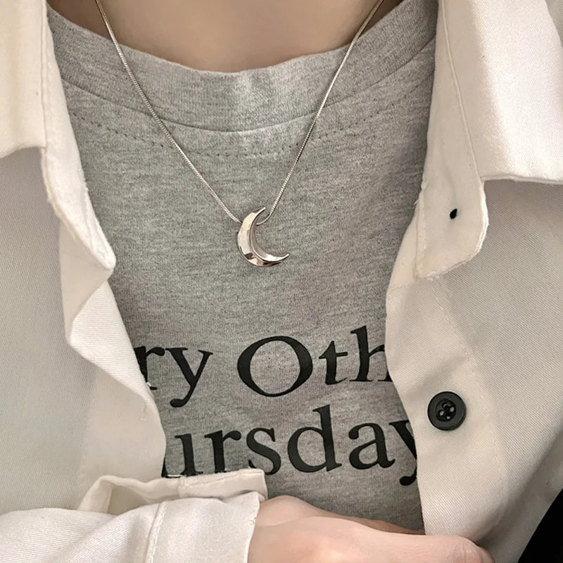 Trendig Star Hollow Choker Halsband – Enkel Pendantsmycke för Kvinnor och Män